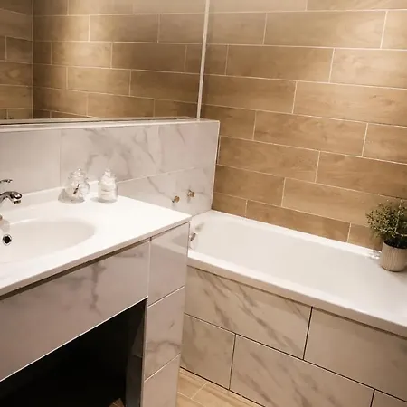 Dépendance Avec Jardin Privé Et Vue Sur Campagne Appartement